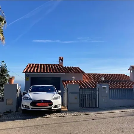 Seahomes Vacations, La Casa Blue Mediterranean Lifestyle * Бланес