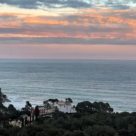 Seahomes Vacations, La Casa Blue Mediterranean Lifestyle Villa Blanes
