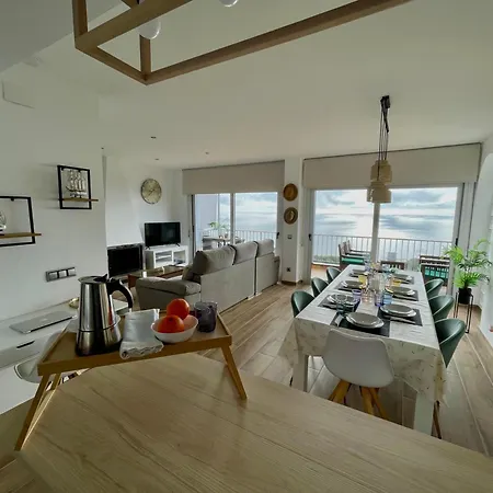 La Casa Blue , Mediterranean Boutique-villa In Santa Cristina Villa Blanes