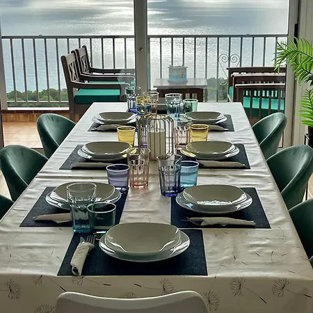 La Casa Blue , Mediterranean Boutique-villa In Santa Cristina