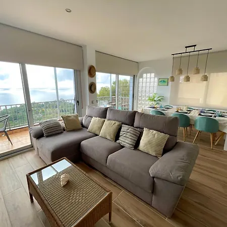 Villa La Casa Blue , Mediterranean Boutique-villa In Santa Cristina
