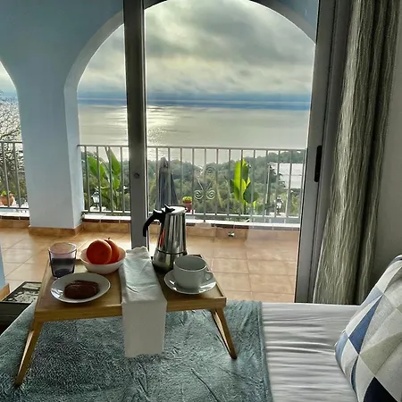 La Casa Blue , Mediterranean Boutique-villa In Santa Cristina Villa *