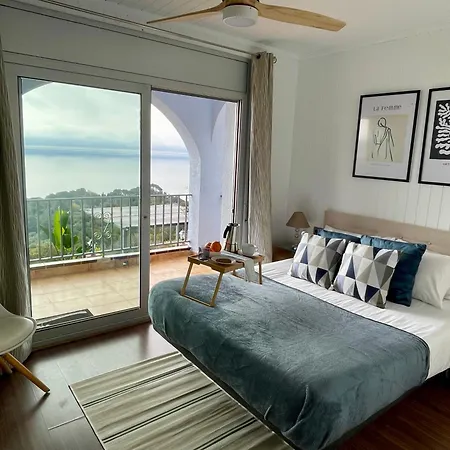 La Casa Blue , Mediterranean Boutique-villa In Santa Cristina * Blanes