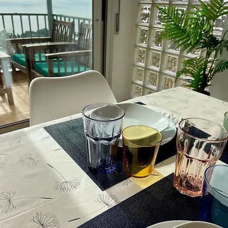 La Casa Blue , Mediterranean Boutique-villa In Santa Cristina *