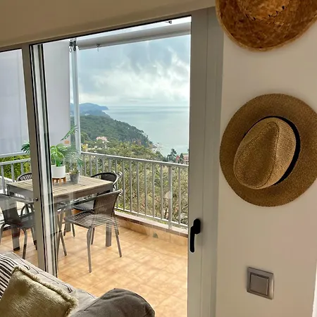 La Casa Blue , Mediterranean Boutique-villa In Santa Cristina Blanes