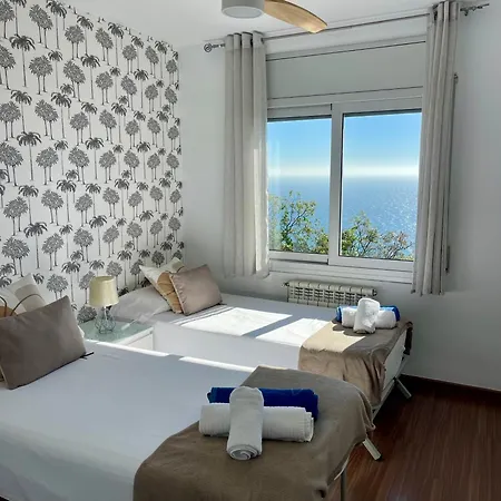 La Casa Blue , Mediterranean Boutique-villa In Santa Cristina Villa *
